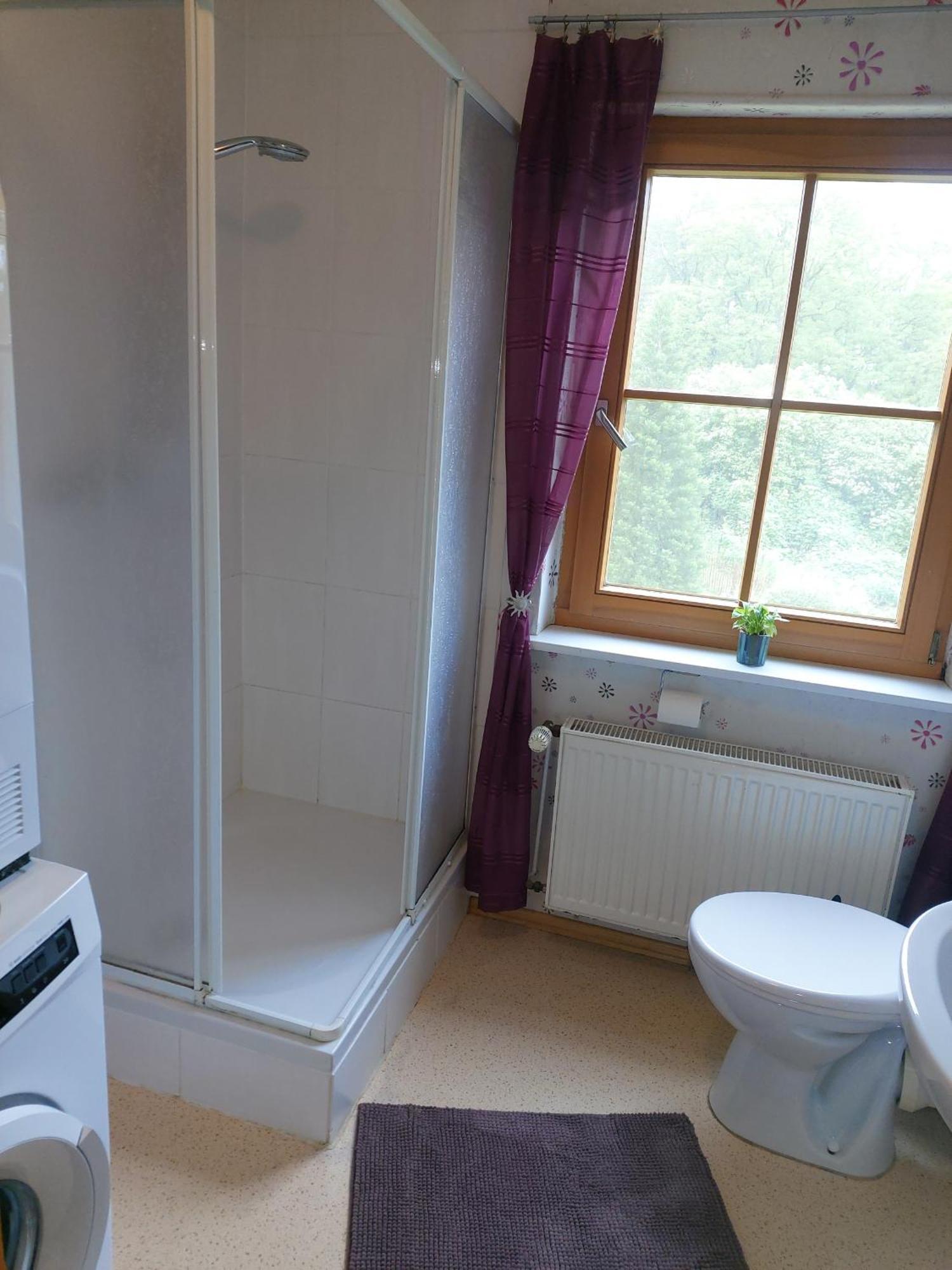 Kemenate Zimmer Gechaichnishof 7Born Maring-Noviand Buitenkant foto