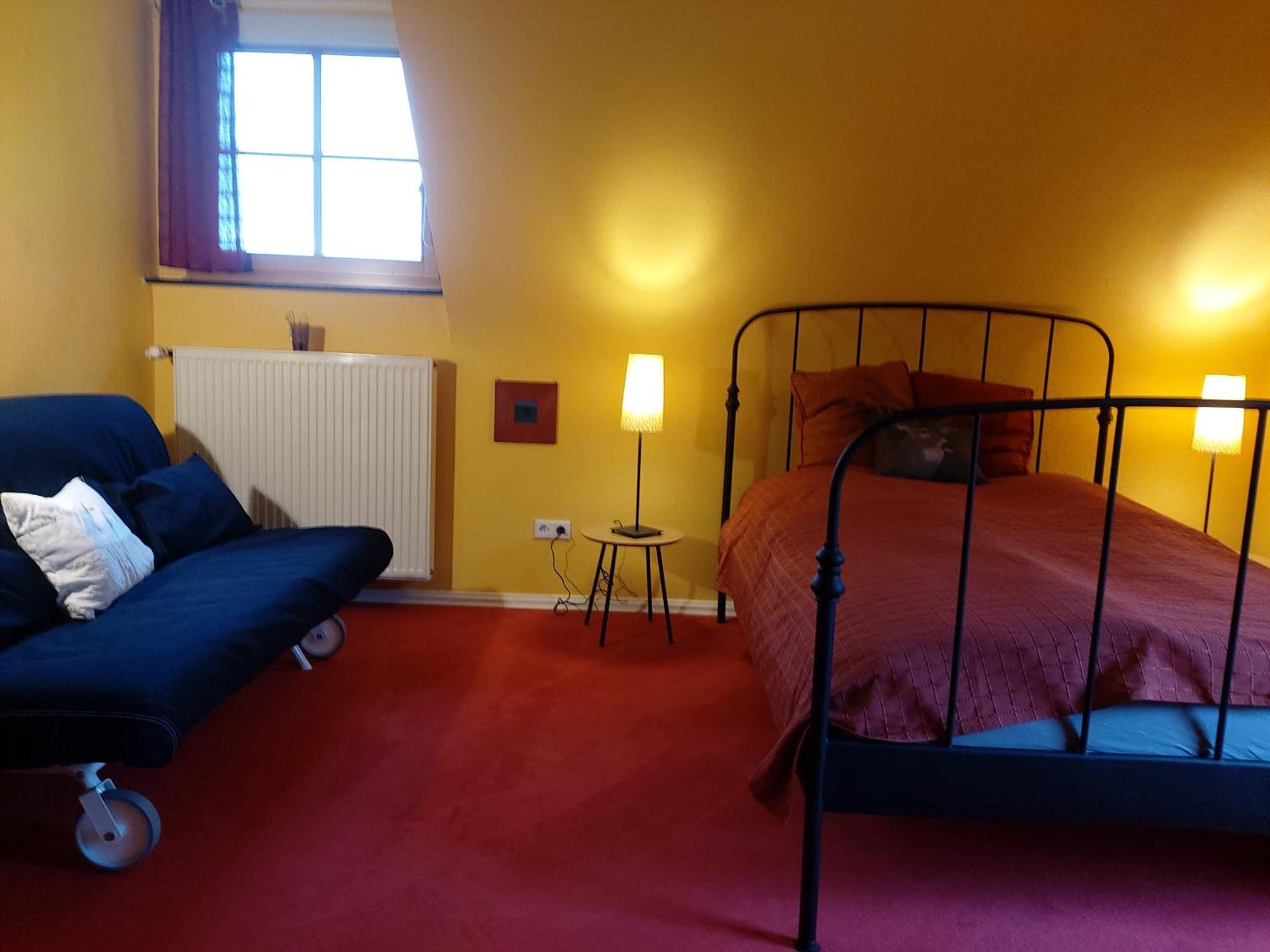 Kemenate Zimmer Gechaichnishof 7Born Maring-Noviand Buitenkant foto